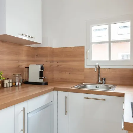 75017 Proche Champs Elysees פריז