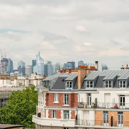 דירה 75017 Proche Champs Elysees